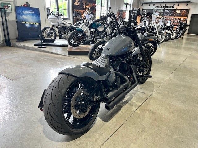 Fahrzeugabbildung Harley-Davidson FXDRS 114cui Custom Umbau
