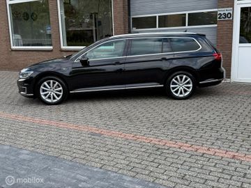Volkswagen Passat Variant - 2