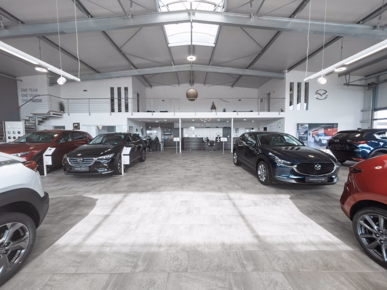 showroom-image-top