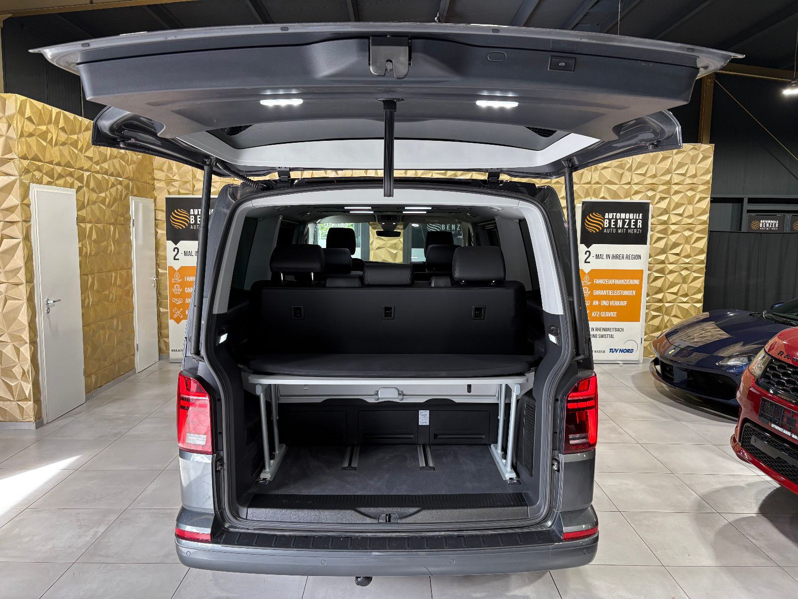 Fahrzeugabbildung Volkswagen T6.1 Transporter Multivan Edition 4MOTION/7-SITZ