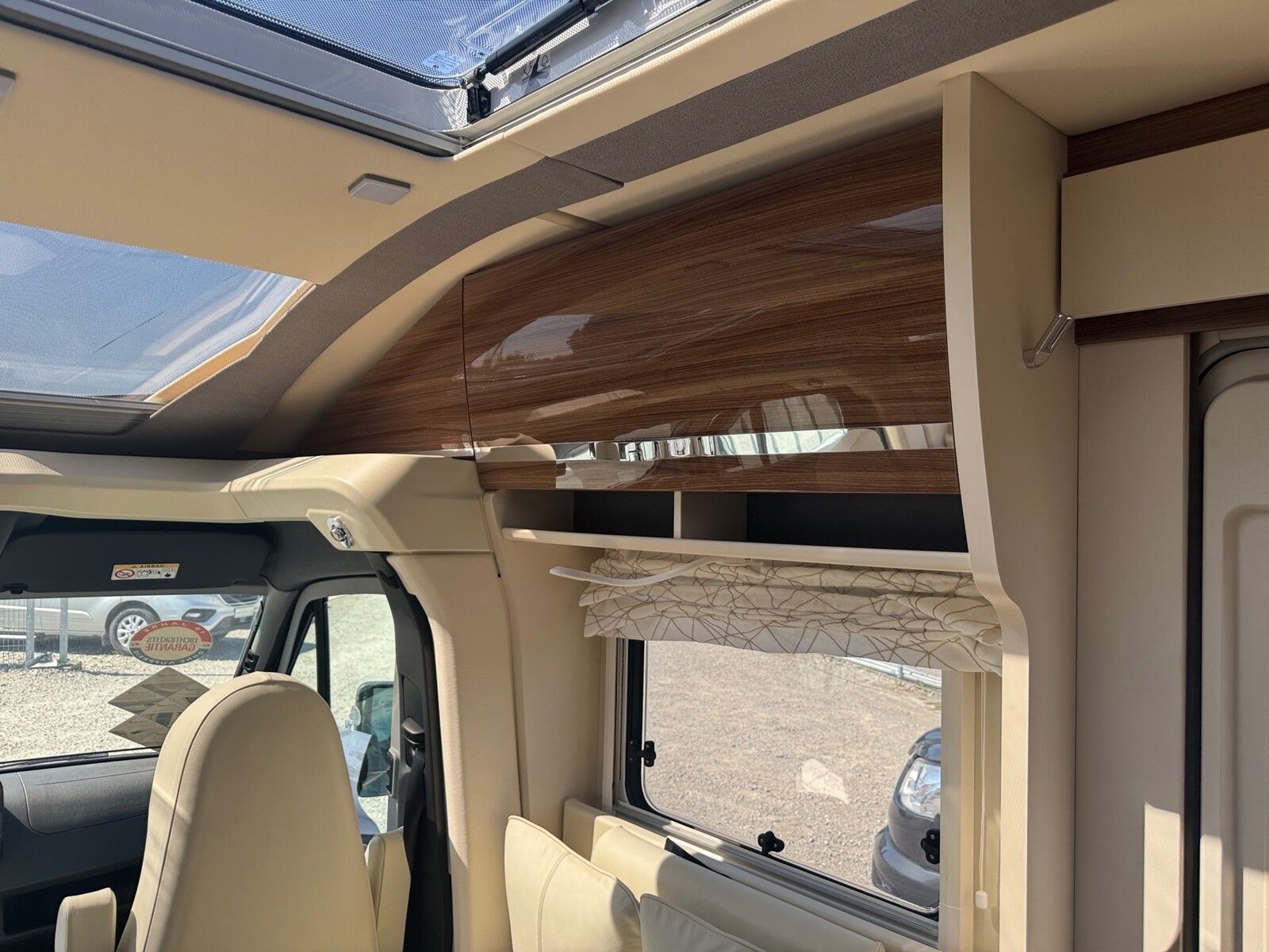 Fahrzeugabbildung Eura Mobil Contura CT 766 EF LuminaryPlus,Fahrassistenz