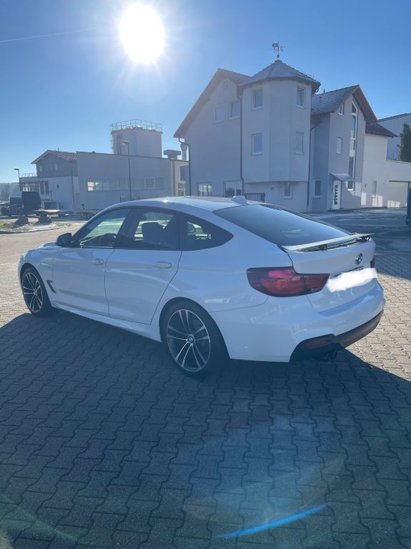 Image of BMW 320 Gran Turismo