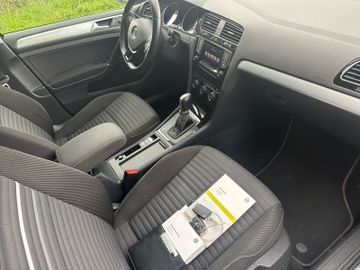 Volkswagen Golf - 9