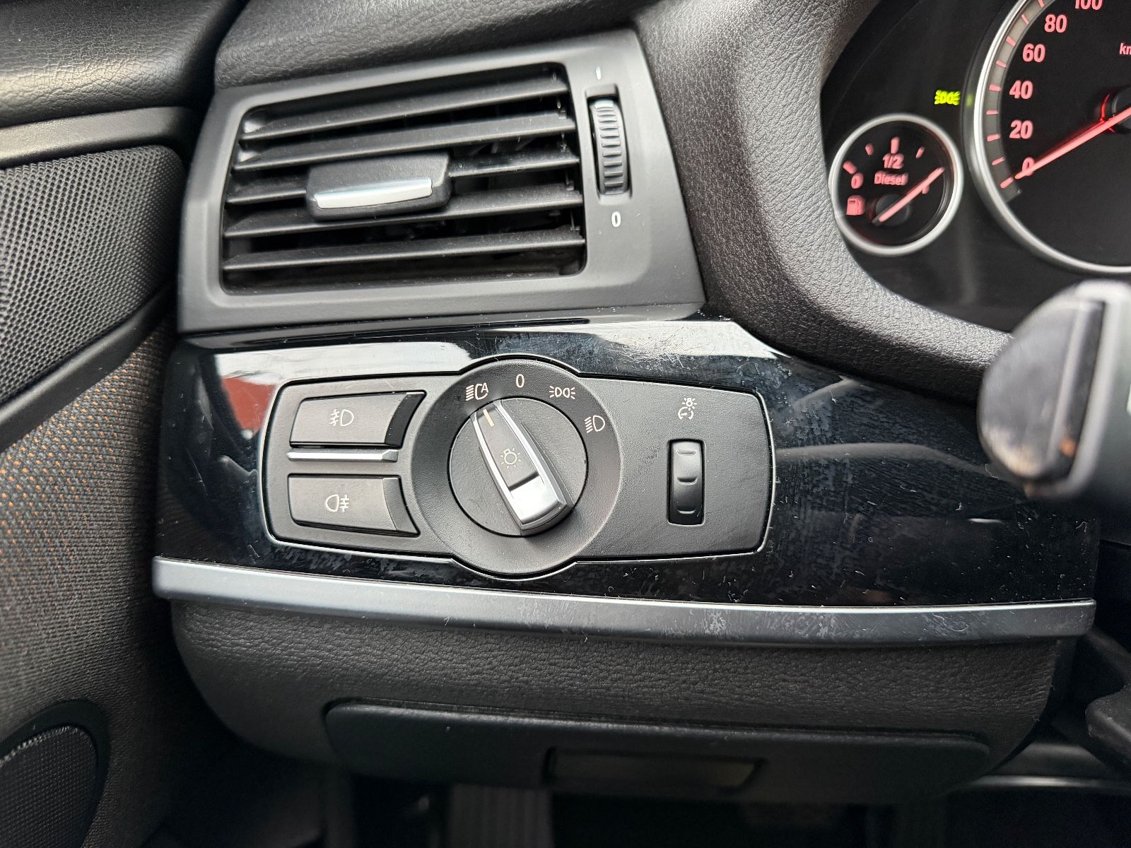 Fahrzeugabbildung BMW X4 xDrive 20 d xLine*BIXEN*TEILLEDER*PDC*NAVI*