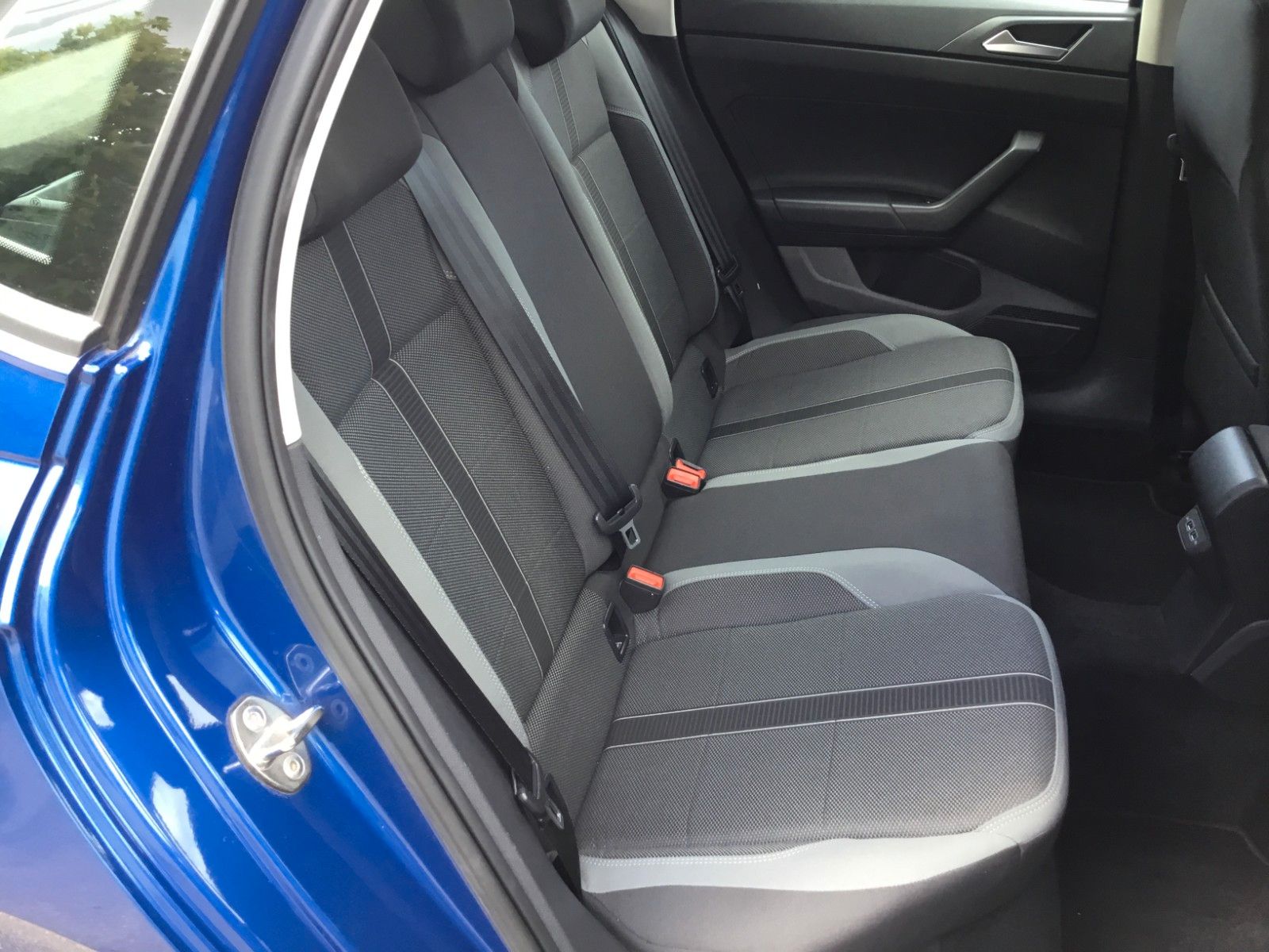 Fahrzeugabbildung Volkswagen Polo 1.0 TSI Highline+App-Connect+Sitzheizung