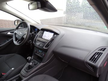 Ford Focus - 10