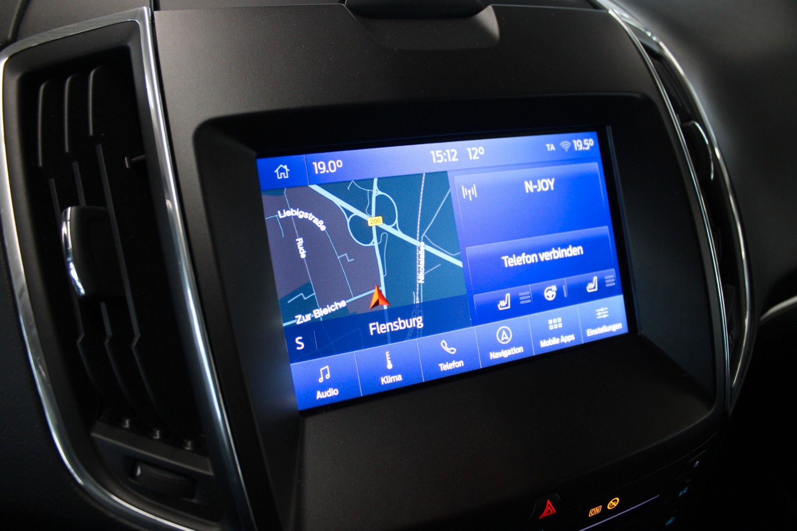 Fahrzeugabbildung Ford S-Max 140kW Titanium Automatik LED ACC CAM uvm.