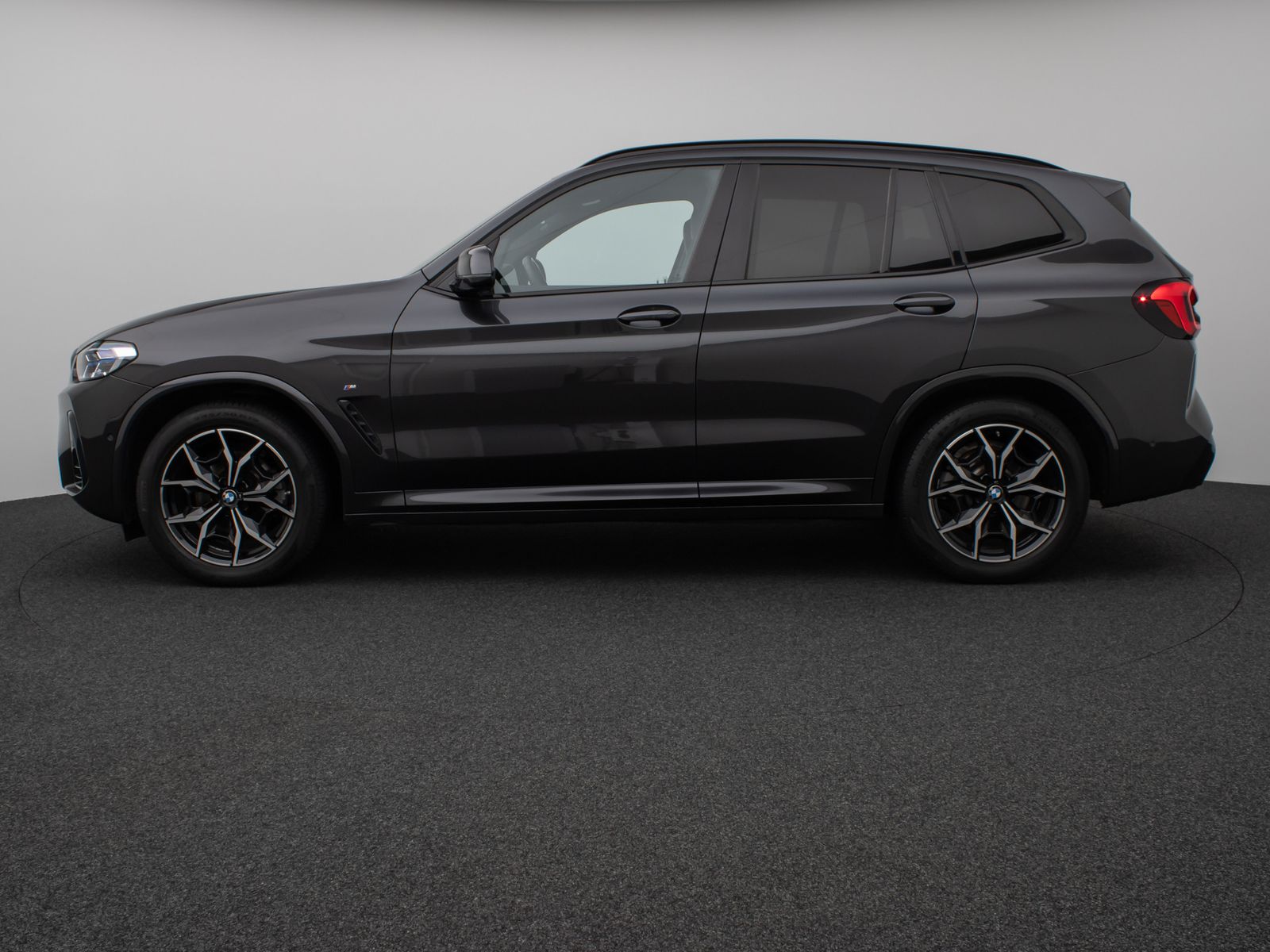 Fahrzeugabbildung BMW X3 xD20i M Sport Laser Kamera DAB HiFi Komfort