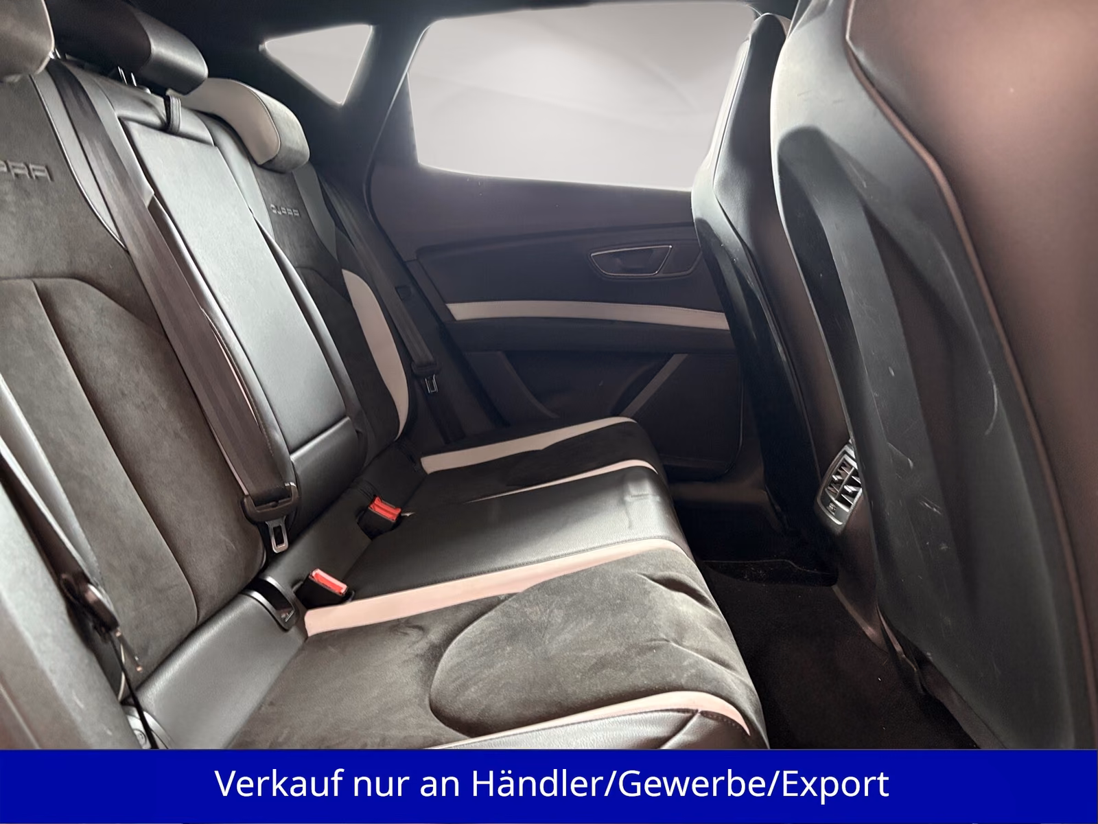 SEAT Leon Cupra 290 ch – BVM6 – Full LED – Alcantara – Gris Dynamic – 146 433 km