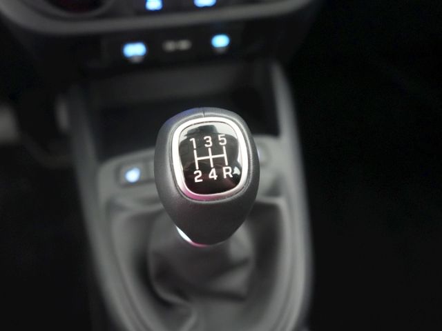 i10 FACELIFT TREND+NAVI+RÜCKFAHRKAMERA+SITZHEIZU