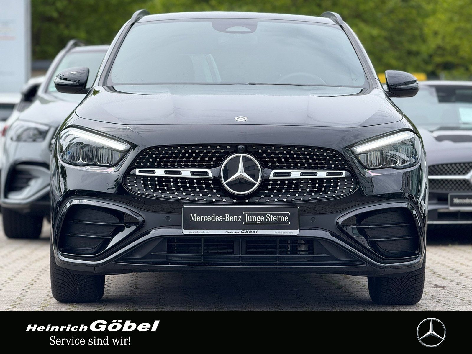 Fahrzeugabbildung Mercedes-Benz GLA 200 AMG*AHK*TOTWINKEL*NIGHT-PAKET*AMBIENTEBE
