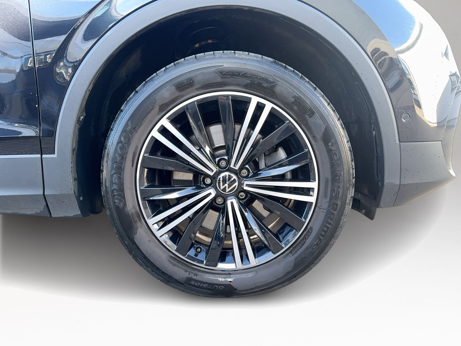 Tiguan 2.0 TDI Elegance 4Motion, AHK, Navi Disco