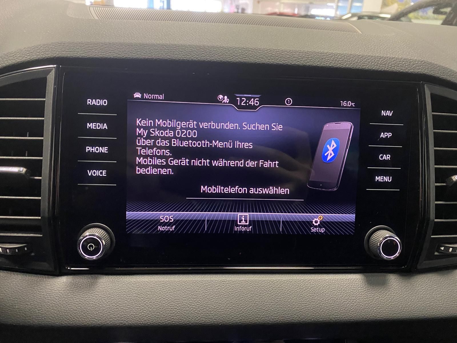 Fahrzeugabbildung SKODA Karoq 1.5 ACT SPORTLINE+5J GA+MATRIX+ACC+360+AHK