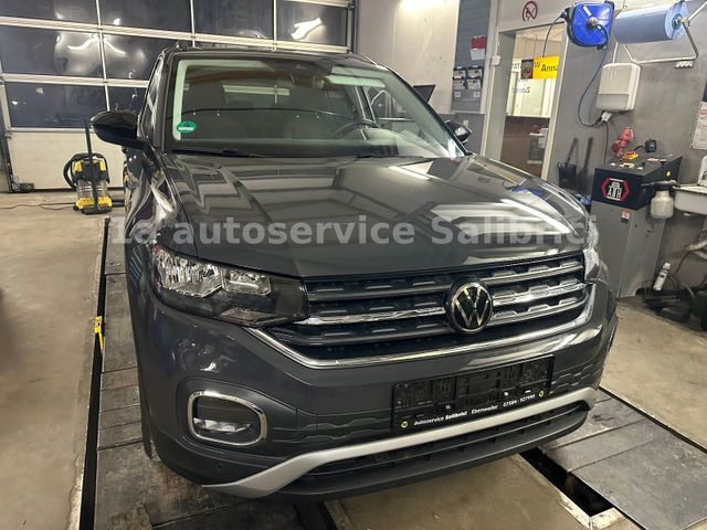 Volkswagen T-Cross United