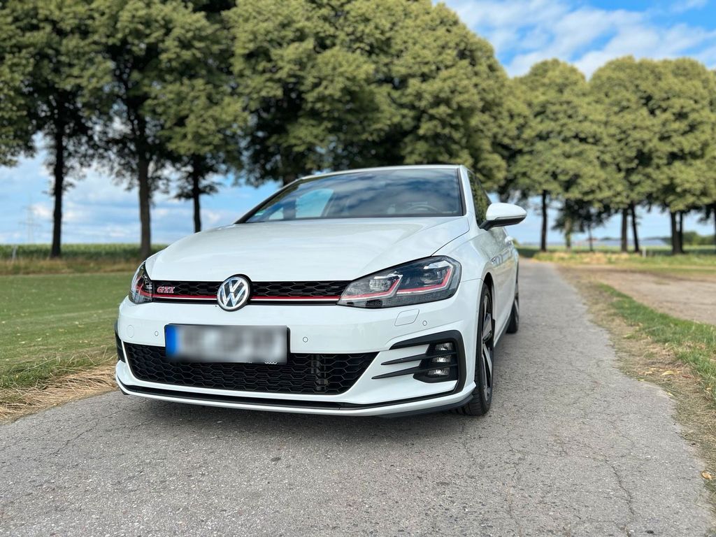 Image of Volkswagen Golf