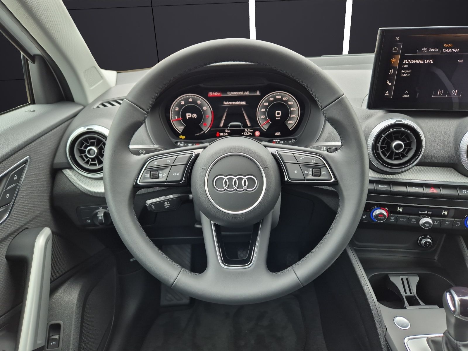 Fahrzeugabbildung Audi Q2 35 TFSI advanced S tronic LED
