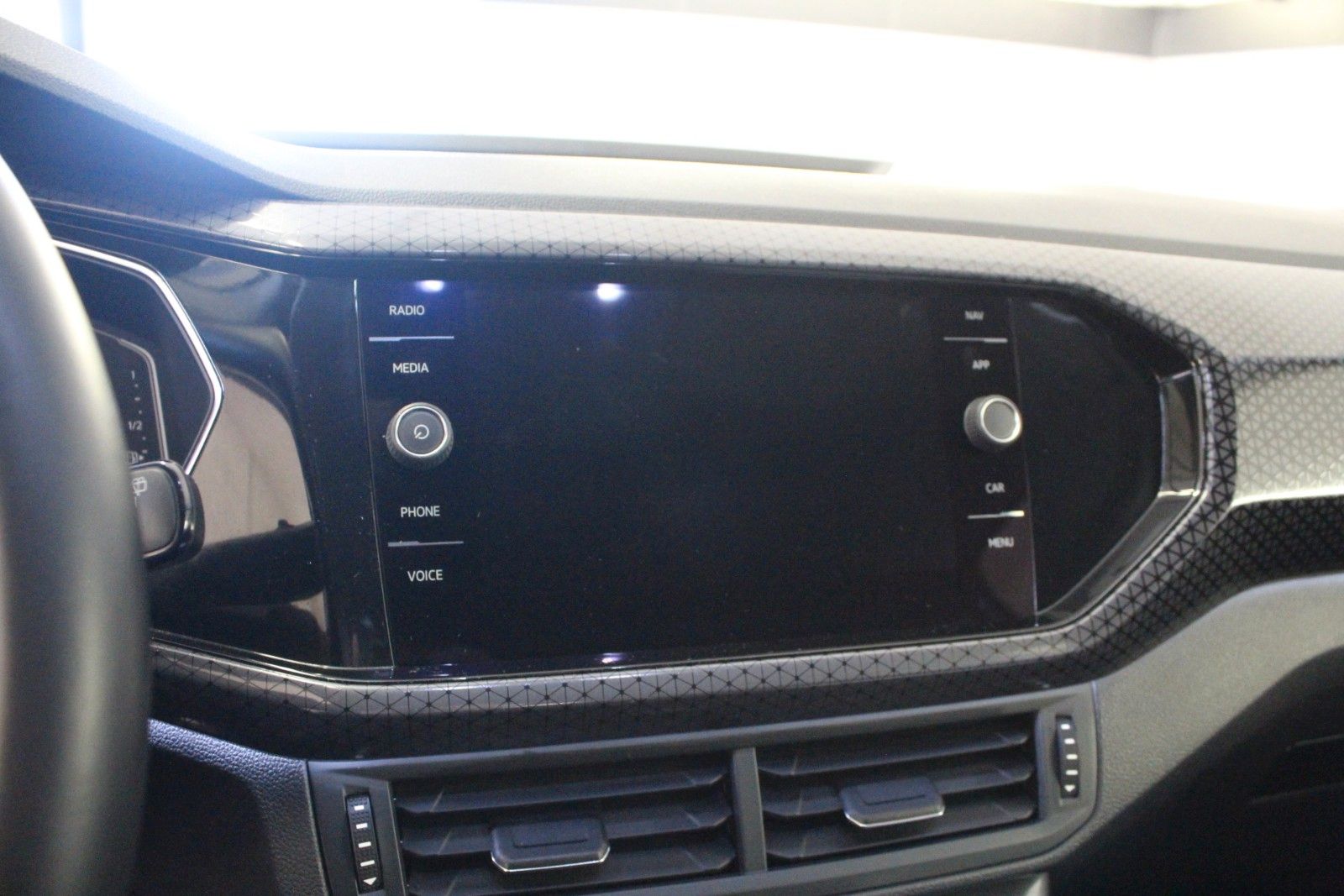 Fahrzeugabbildung Volkswagen T-Cross 1.0 TSI DSG *Sitzhzg*Kamera*AHK