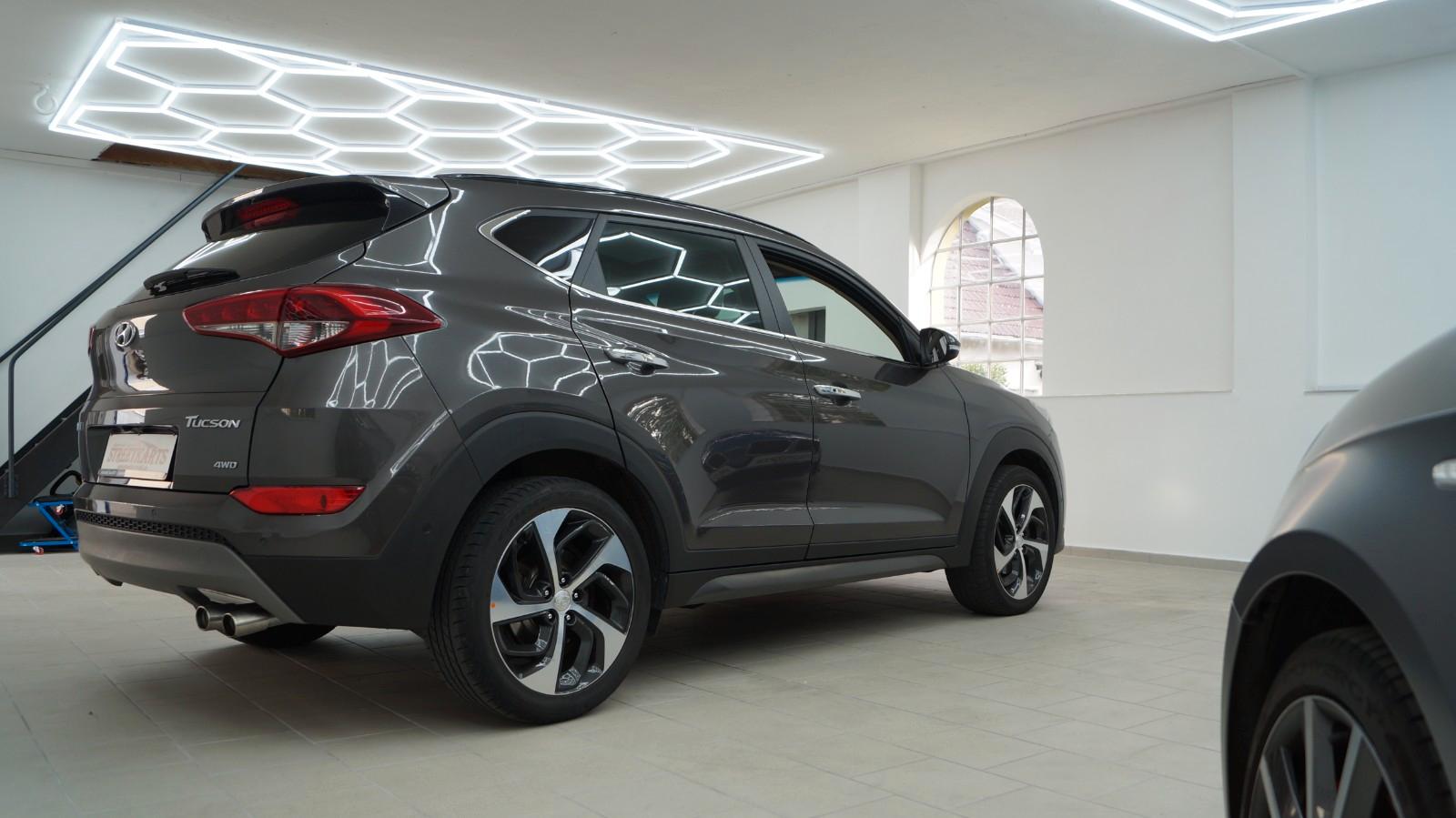 Hyundai Tucson Premium 4WD Automatik Kamera LED PDC BC
