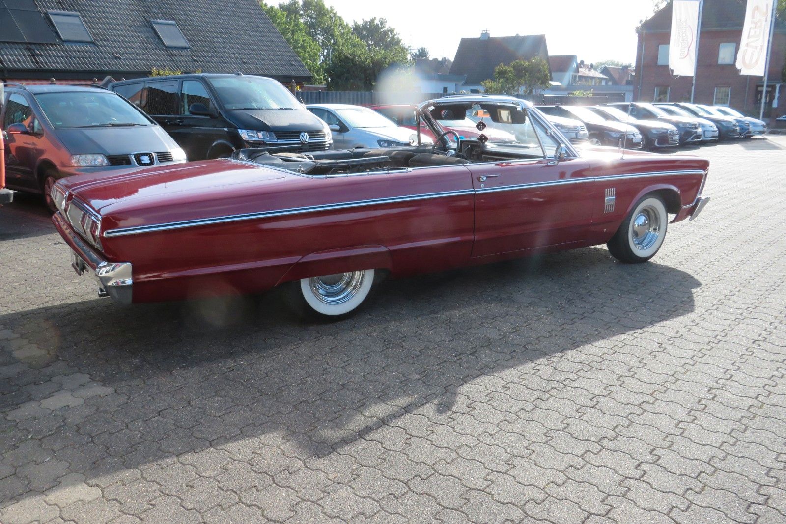 Fahrzeugabbildung Plymouth Fury III Cabriolet HYDR.-VERDECK SERVO