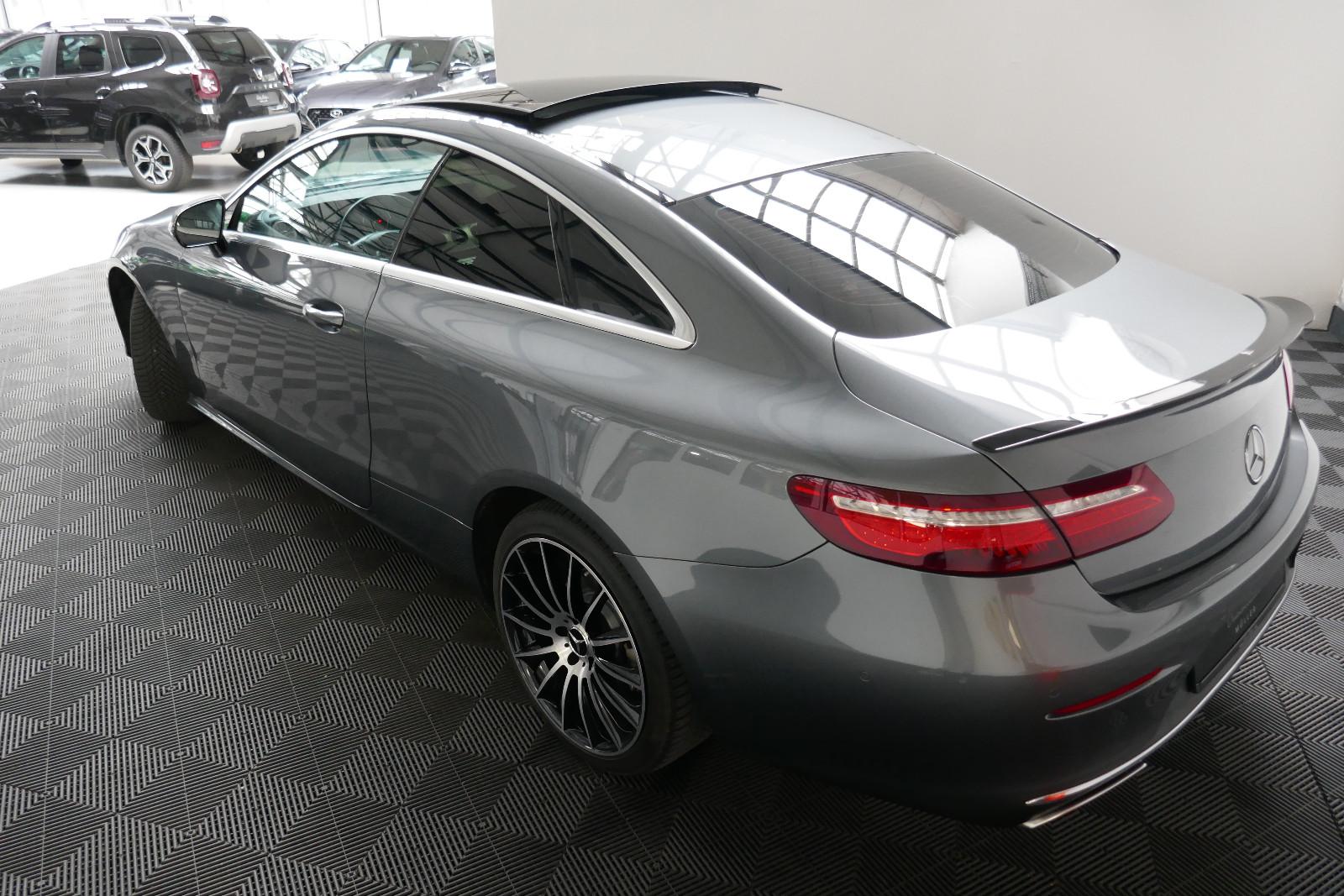 Mercedes-Benz E 300 E Coupe TOP ZUSTAND*LEDER*SD*NAVI*KAMERA