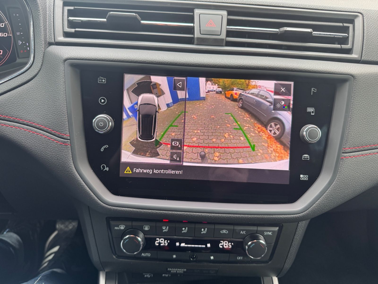 Fahrzeugabbildung SEAT Arona FR ACC+LED+Kamera+Carplay