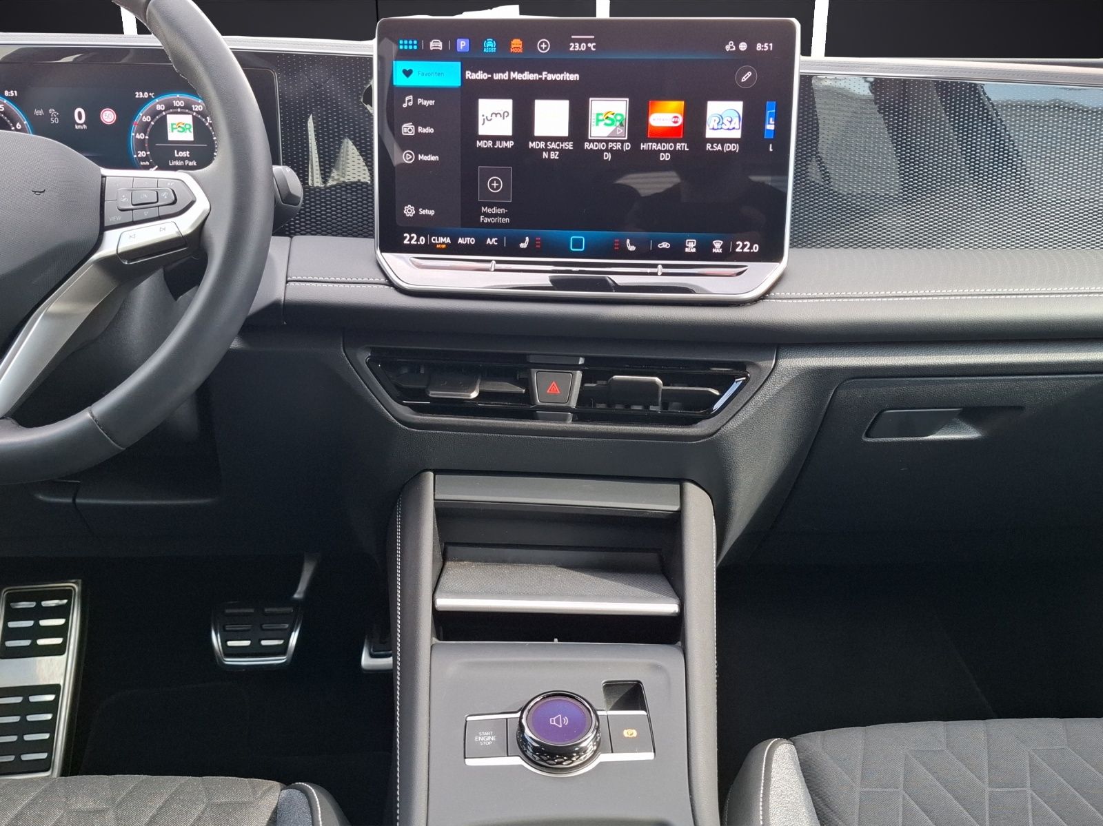 Fahrzeugabbildung Volkswagen Tiguan eTSI Goal LED AHK Navi AID ACC RFK SHZ