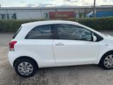 Toyota Yaris 1,0-l-Dual-VVT-i Cool Cool - Toyota Yaris mit Benzin-Antrieb: Kleinwagen, 1.0
