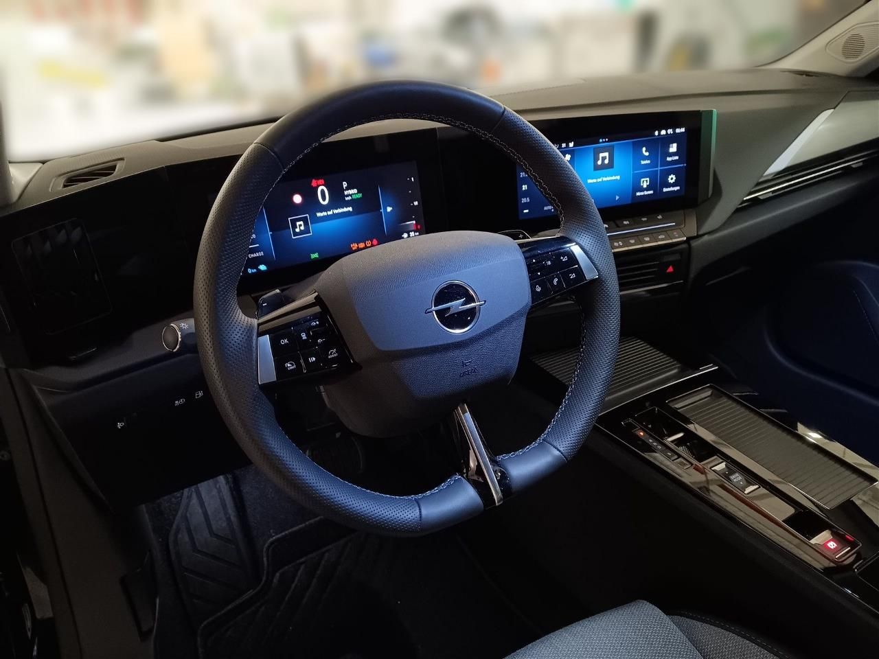 Fahrzeugabbildung Opel Astra L ST AT Hybrid// Navi, KlimaAT, Keyless, S