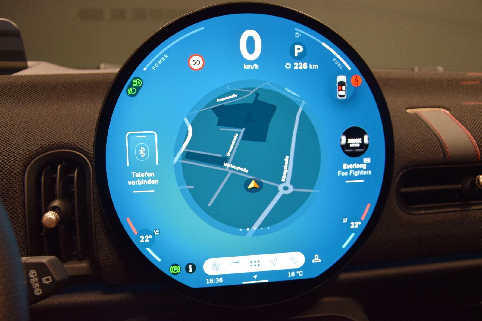 Fahrzeugabbildung MINI Cooper C John Cooper Works Trim HuD Pano Leder