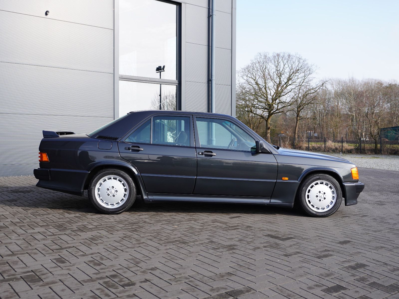 Fahrzeugabbildung Mercedes-Benz 190 E 2,3 16 V