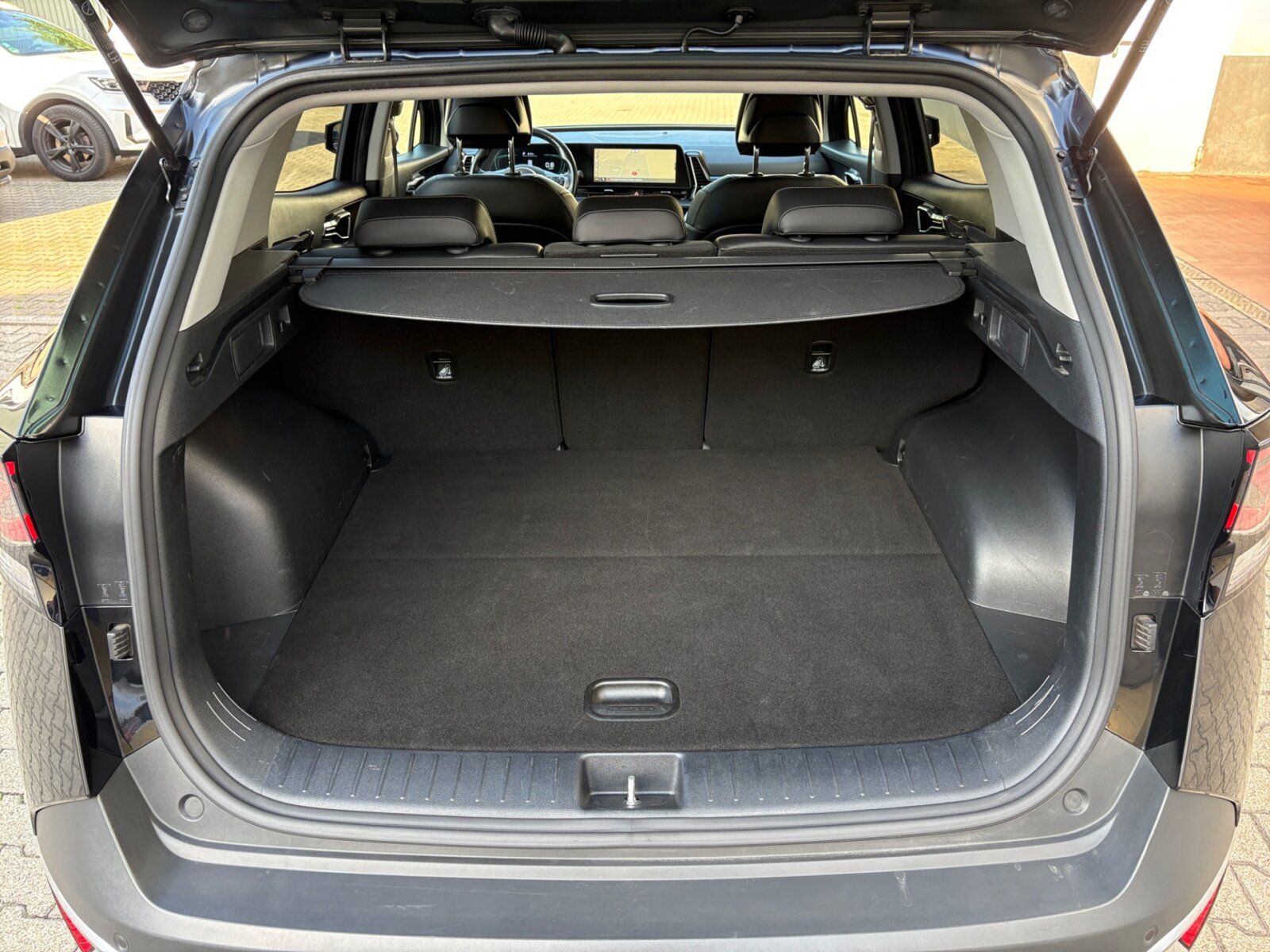 Fahrzeugabbildung Kia Sportage 1.6 48V Mild Hybrid Vision Autom./Klima