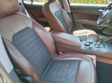 Alfa-Romeo Stelvio - 11