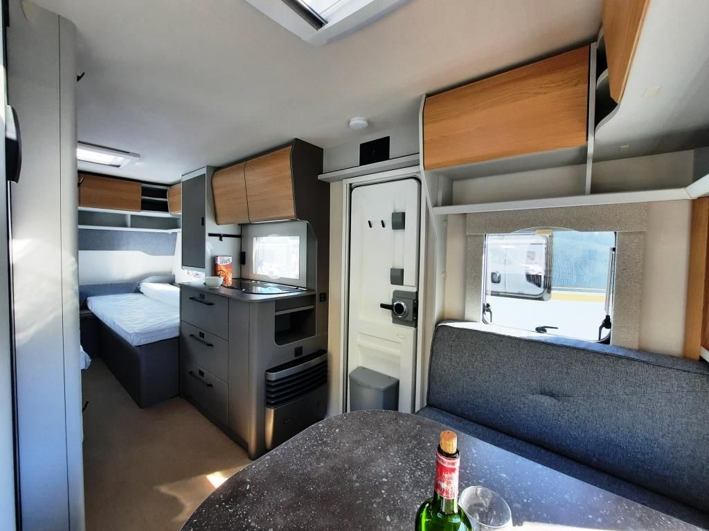 Fahrzeugabbildung Bürstner B66 490 TL Verfüg./Sparen Sie 3.630,- €