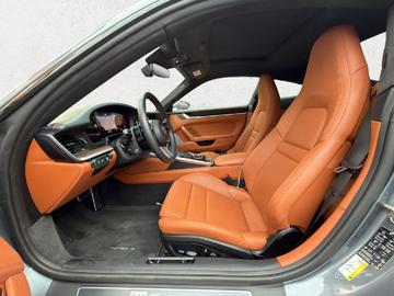 صورة 10 لـ 2025 Porsche 911 URMODELL