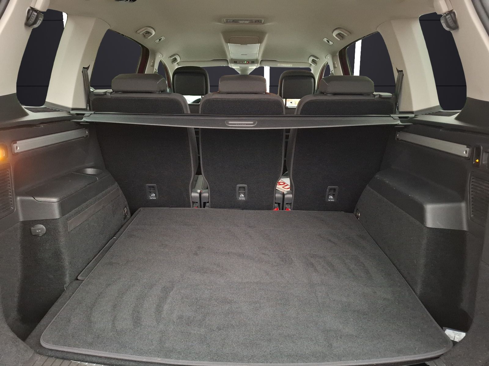 Fahrzeugabbildung Volkswagen Touran TDI Active DSG 7-Si. AHK Navi ACC PDC SH