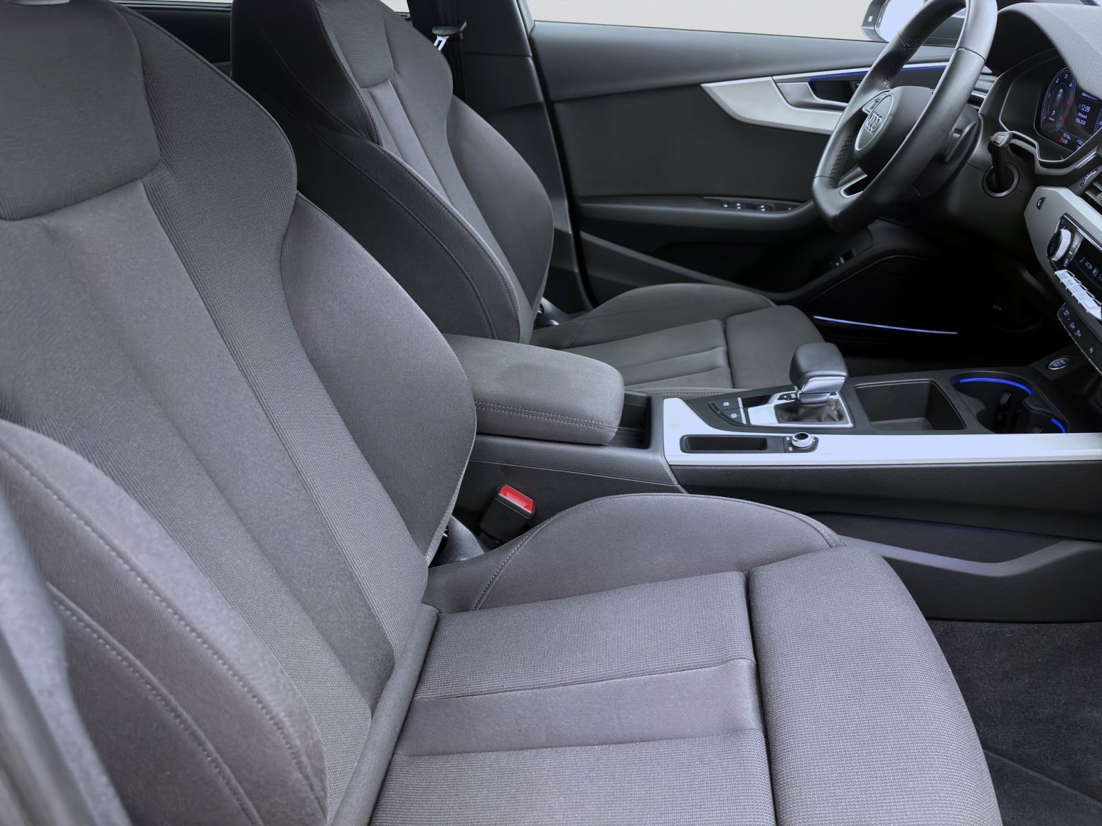 Audi A4 - Bild 17