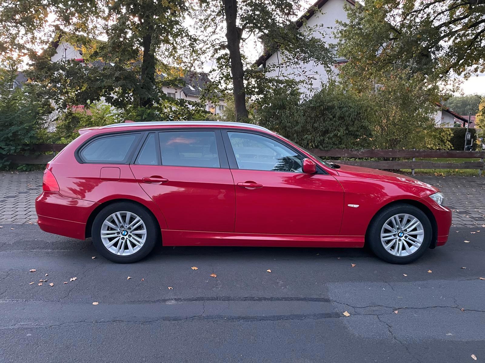 BMW 318 2011 — двигун 1.995 cm³, 143 HP (105kW)