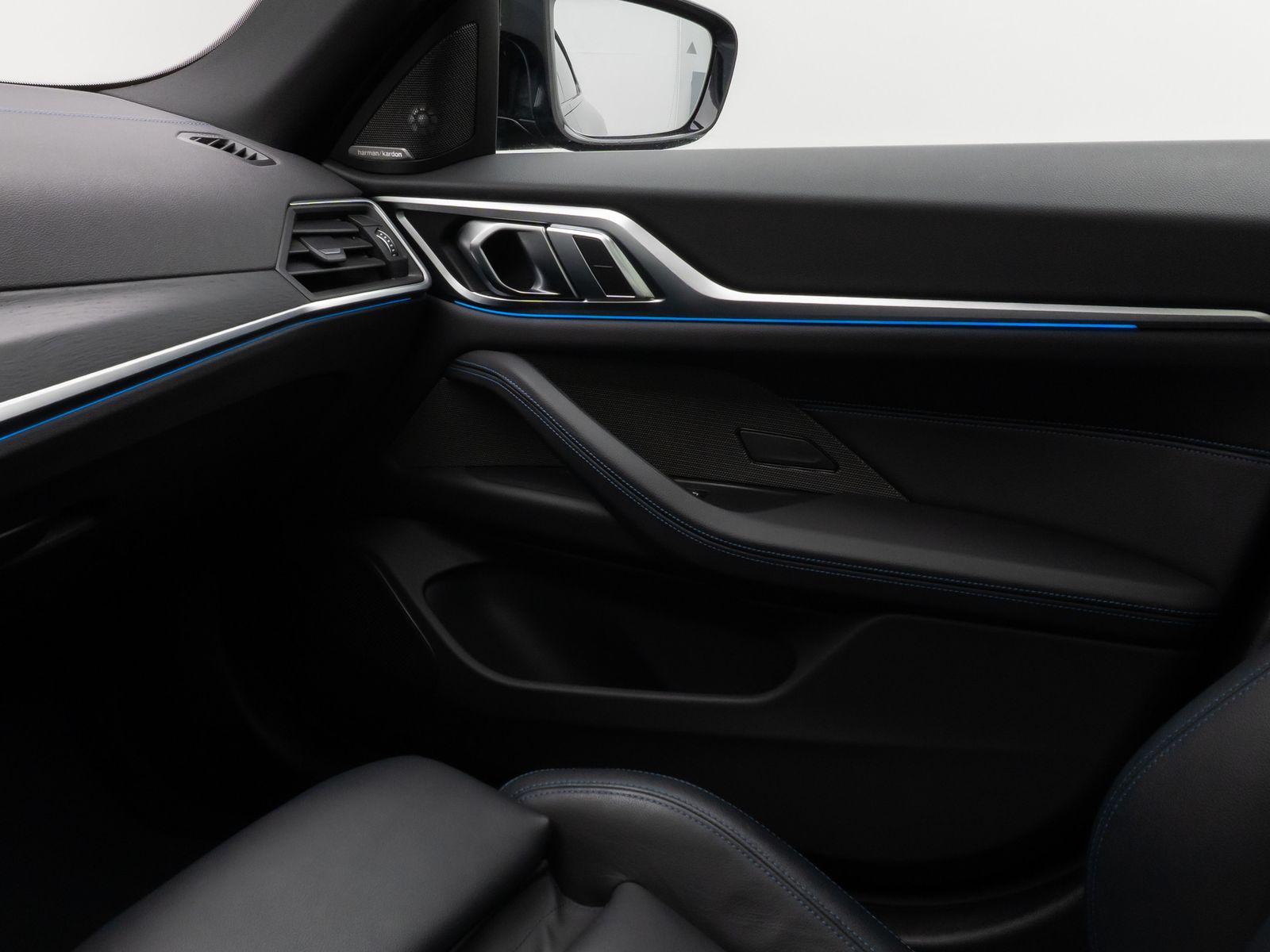 Fahrzeugabbildung BMW i4 M50 GranCoupé 360°Glasdach HUD DAB H/K 19Zoll