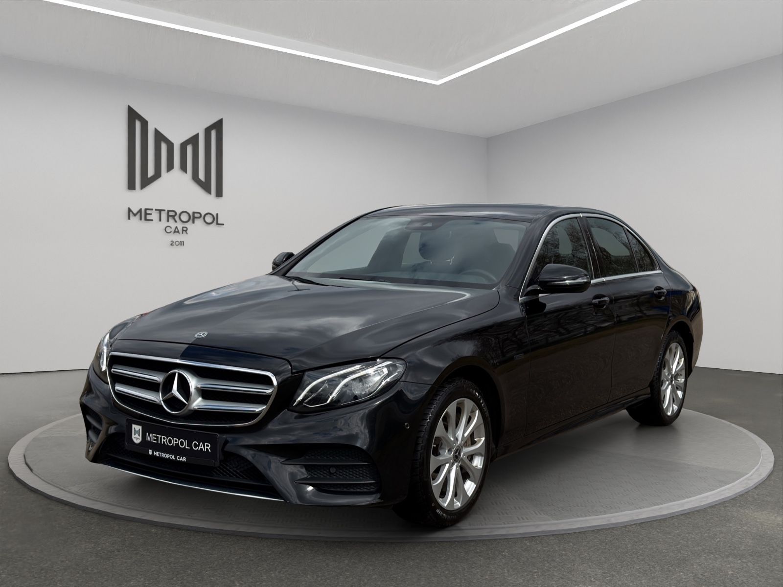 MERCEDES-BENZ E 350e AMG-Line Ahk*Garantie*Finanzierung*