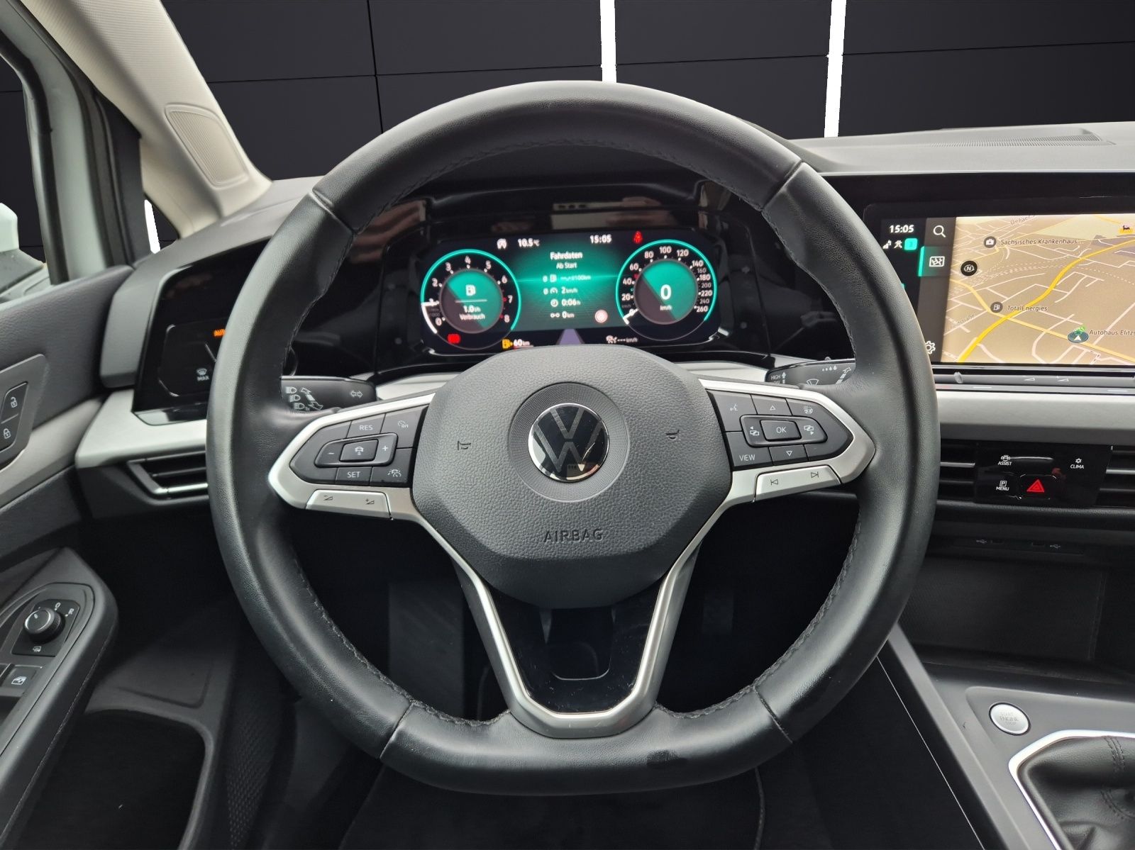 Fahrzeugabbildung Volkswagen Golf VIII Variant Life TSI NAVI CLIMA ACC SH