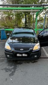 Kia Rio  Automatik - Kia Rio in Bremen