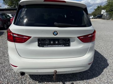 BMW 218 - 6
