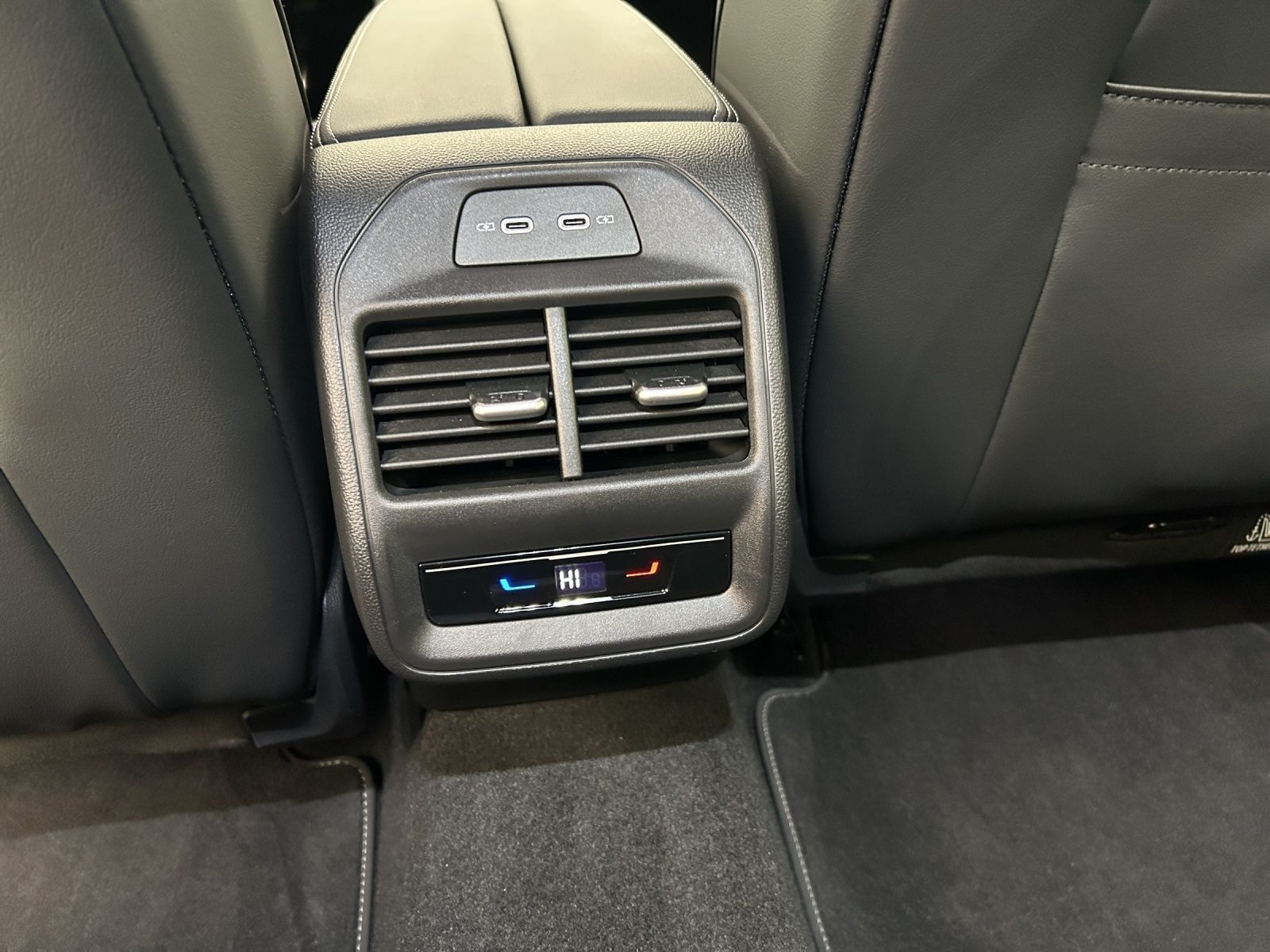 Volkswagen Passat - Bild 18