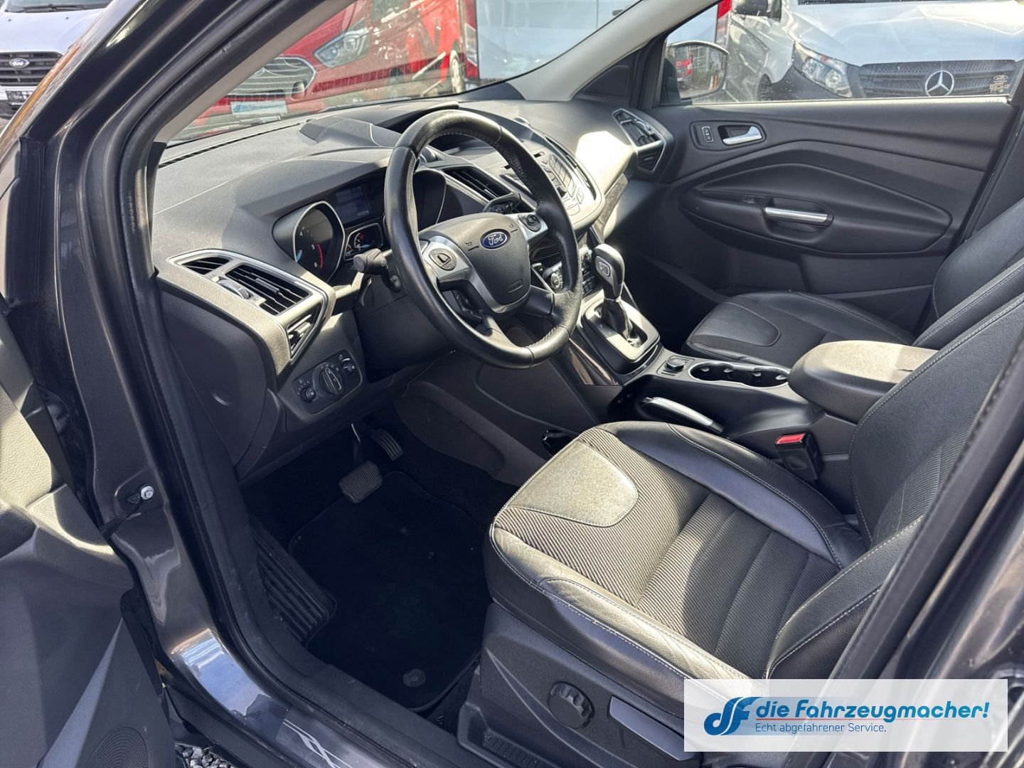 Fahrzeugabbildung Ford Kuga Titanium 180PS StandHZG Navi Keyless*EXPORT