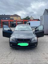 BMW 330 3,0 - BMW 330: Limousine, 3.0