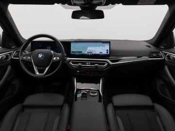 Fahrzeugabbildung BMW i4 eD35 Gran Coupé Glasdach Kamera DAB H/K Komfo