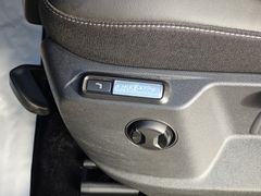 VW T-Roc Style 150 PS DSG #LED+ #ACC #AHK VW T-Roc Style 150 PS DSG #LED+ #ACC #AHK