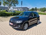 Volkswagen Tiguan 2.0 TDI Sport & Style BMT -Xenon-Pano- - Volkswagen Tiguan aus 2012: TDI