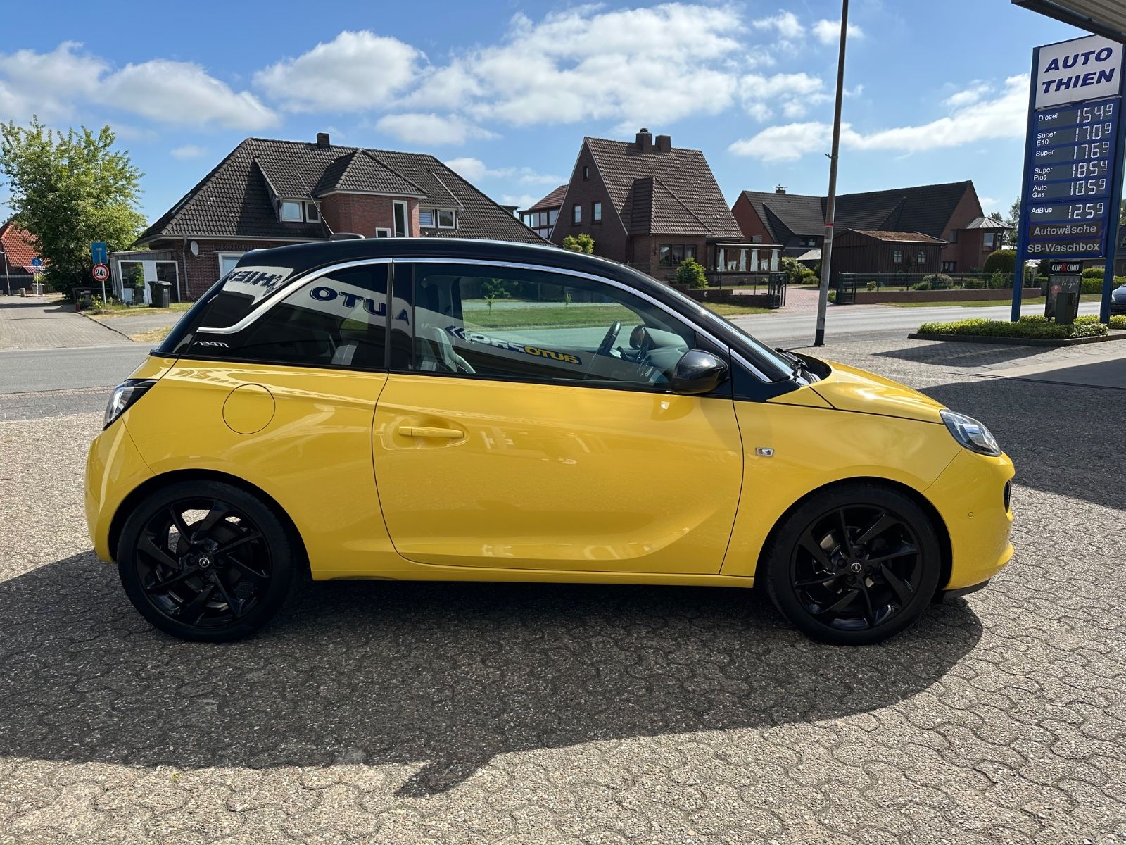Fahrzeugabbildung Opel Adam 1.4 Slam Sport/IntelliLink/Parkpilot/Totwnk