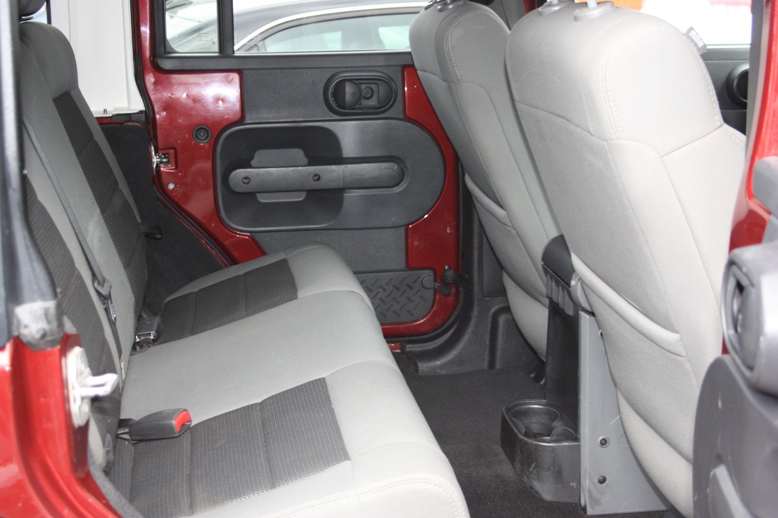 Jeep Wrangler Unlimited 2.8 CRD Sahara | 177 ch | BVA | Hard-top amovible | GPS | Apple CarPlay | Attelage | Régulateur